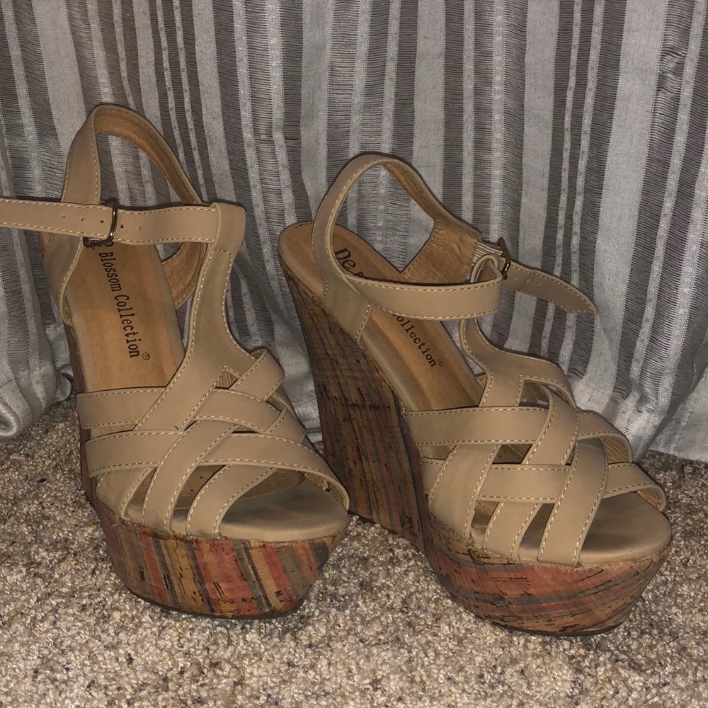 Nude wedge cork multicolor heel 6.5 sandal